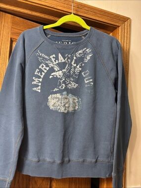 American Eagle Outfitters Men's Blue Graphic Crewneck Sweatshirt